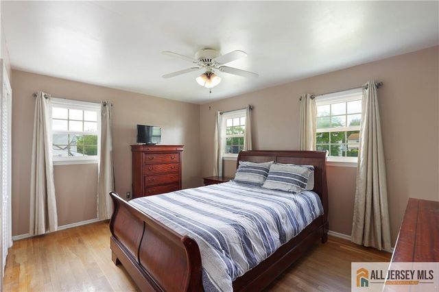 43 Richards Drive, Parlin, NJ 08859