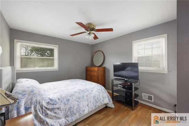 43 Richards Drive, Parlin, NJ 08859