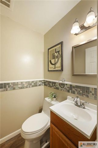 43 Richards Drive, Parlin, NJ 08859