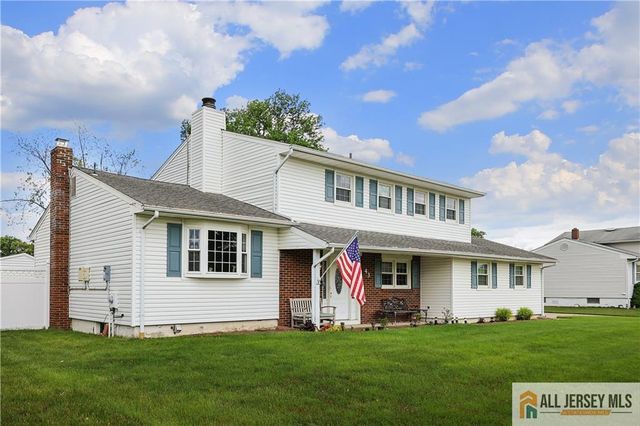 43 Richards Drive, Parlin, NJ 08859