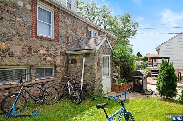 246 Gaston Avenue, Garfield, NJ 07026