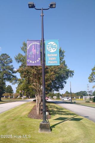 206 Chateau Drive, New Bern, NC 28560