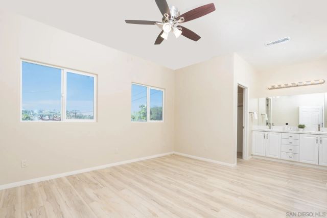 12327 Lemon Crest Dr, Lakeside, CA 92040