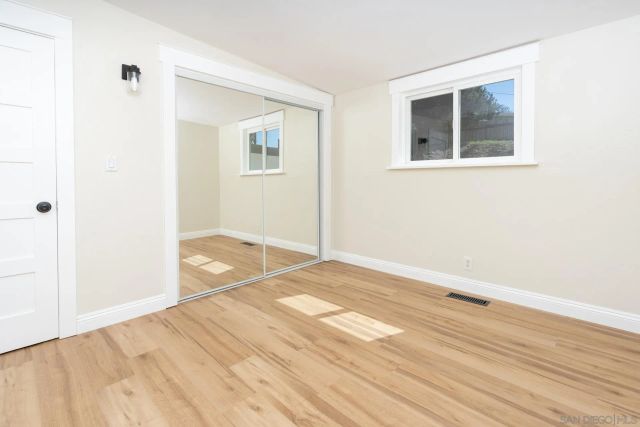 12327 Lemon Crest Dr, Lakeside, CA 92040