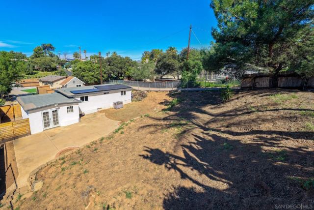 12327 Lemon Crest Dr, Lakeside, CA 92040