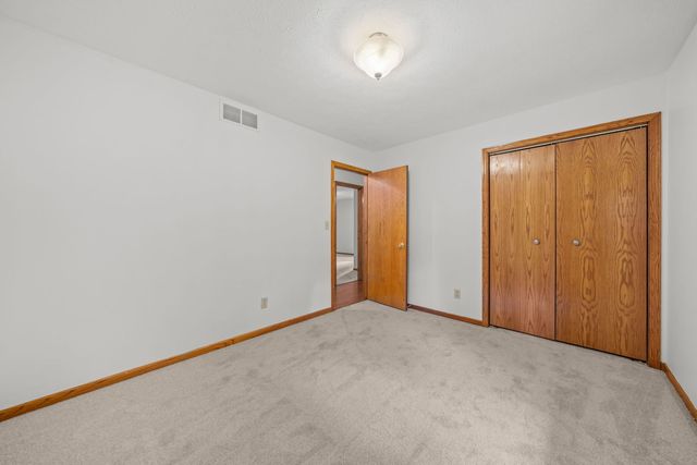 667 Westport Drive, Rockton, IL 61072