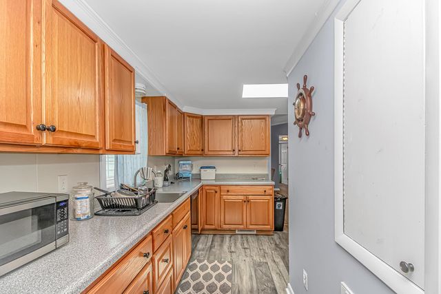 146 Queens Rd., Little River, SC 29566