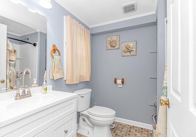 146 Queens Rd., Little River, SC 29566