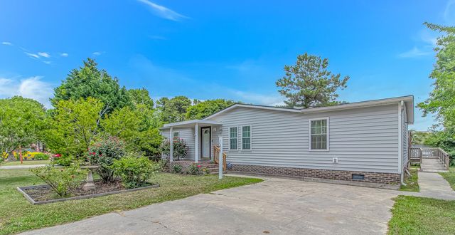 146 Queens Rd., Little River, SC 29566