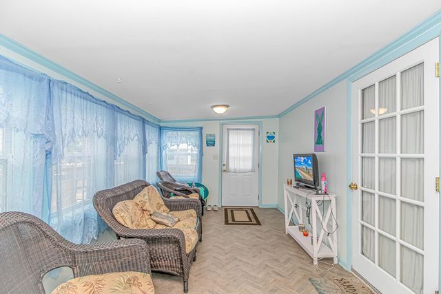 146 Queens Rd., Little River, SC 29566
