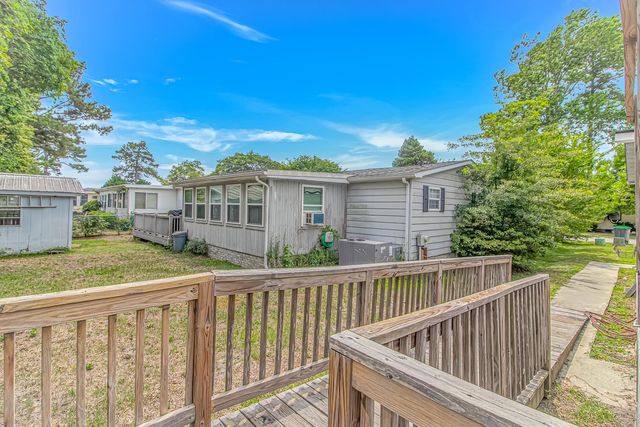 146 Queens Rd., Little River, SC 29566