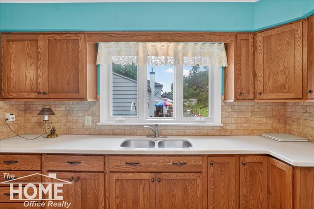 1002 Adams Street, Owosso, MI 48867