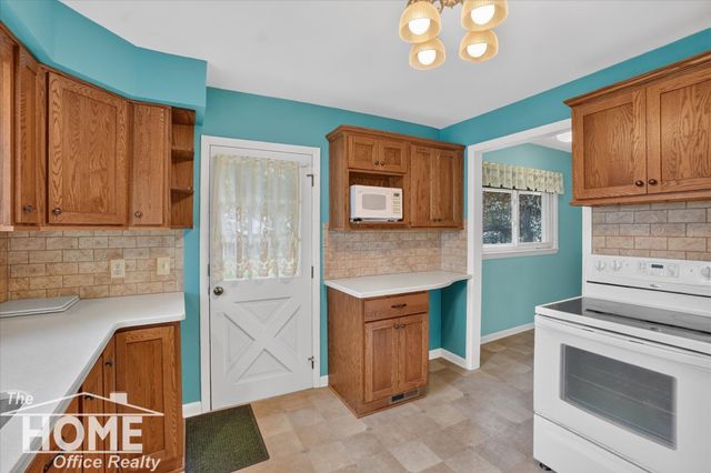 1002 Adams Street, Owosso, MI 48867