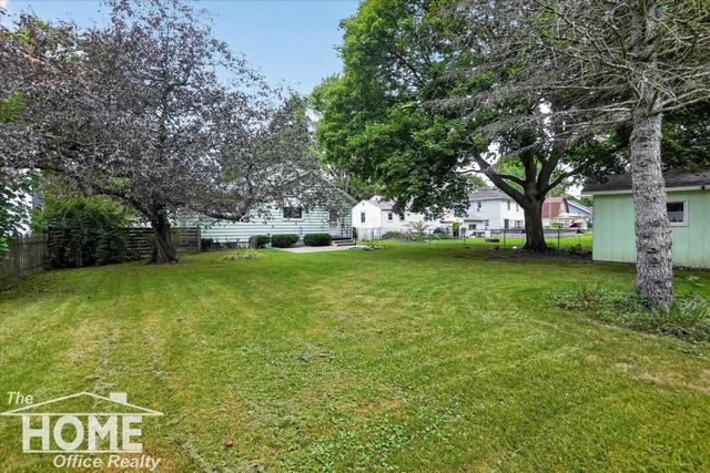 1002 Adams Street, Owosso, MI 48867
