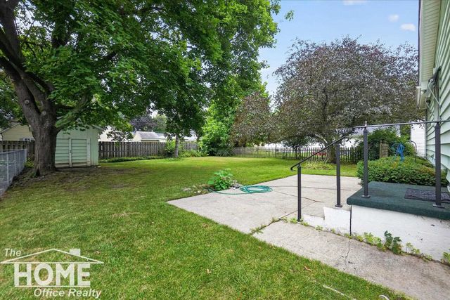 1002 Adams Street, Owosso, MI 48867