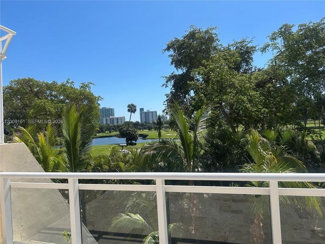 20301 W Country Club Dr 1224, Aventura, FL 33180