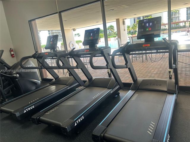20301 W Country Club Dr 1224, Aventura, FL 33180