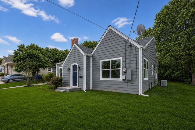 216 N Ricketts Street, Sherman, TX 75092