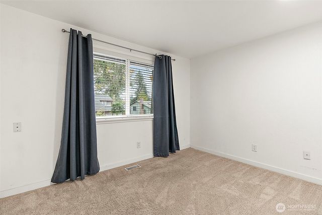 21842 SE 265th Way, Maple Valley, WA 98038