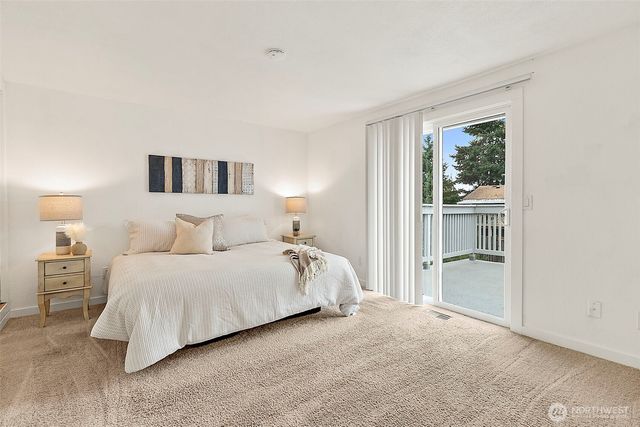 21842 SE 265th Way, Maple Valley, WA 98038