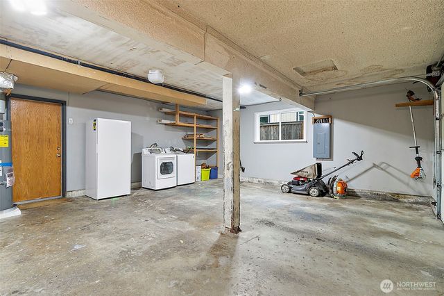 21842 SE 265th Way, Maple Valley, WA 98038