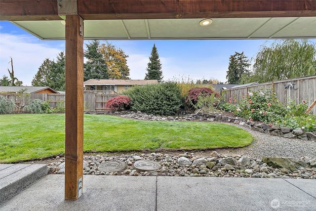 21842 SE 265th Way, Maple Valley, WA 98038