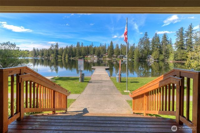 21842 SE 265th Way, Maple Valley, WA 98038