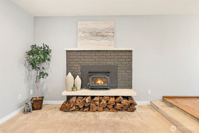 21842 SE 265th Way, Maple Valley, WA 98038