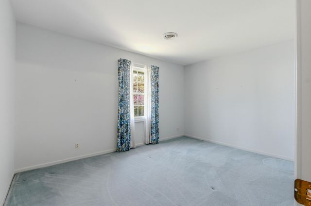 1105 LAKESIDE DR, Columbia, MO 65203