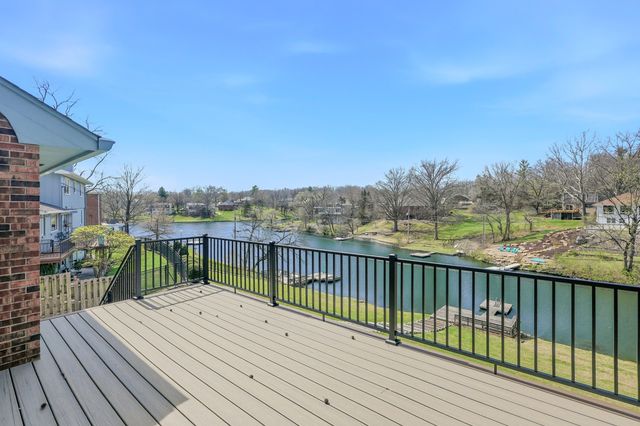 1105 LAKESIDE DR, Columbia, MO 65203