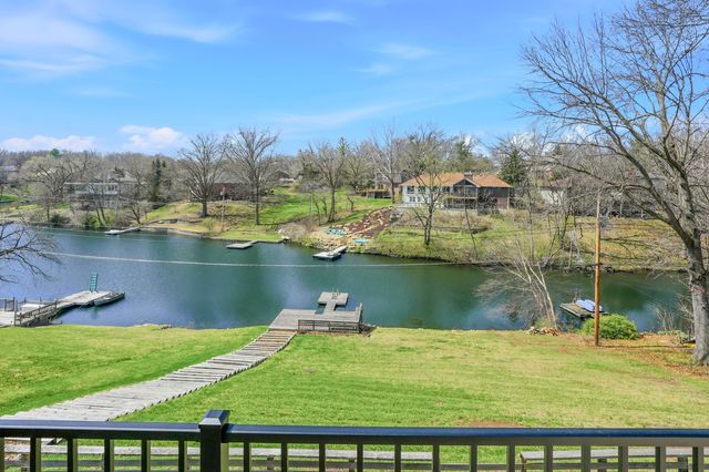 1105 LAKESIDE DR, Columbia, MO 65203