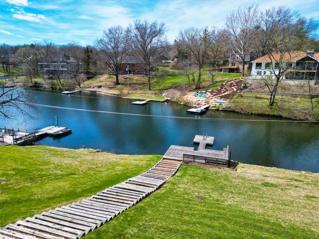 1105 LAKESIDE DR, Columbia, MO 65203
