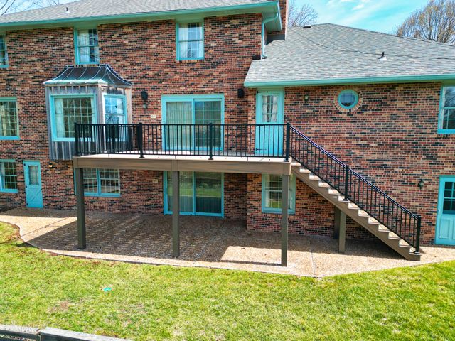 1105 LAKESIDE DR, Columbia, MO 65203