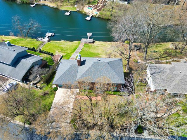 1105 LAKESIDE DR, Columbia, MO 65203