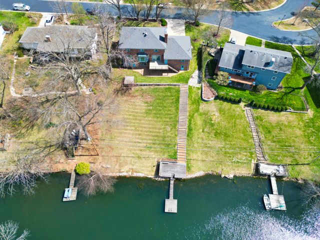 1105 LAKESIDE DR, Columbia, MO 65203