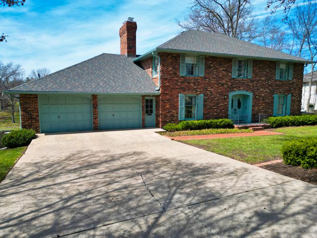 1105 LAKESIDE DR, Columbia, MO 65203