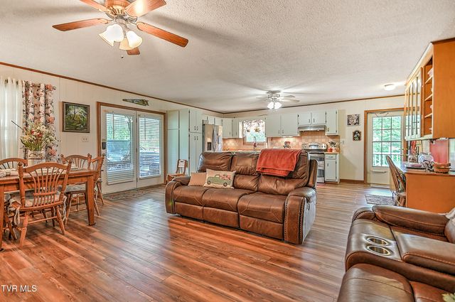 15813 Black Hollow Road, Abingdon, VA 24210