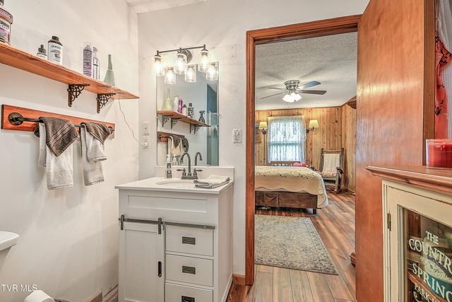 15813 Black Hollow Road, Abingdon, VA 24210
