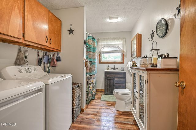 15813 Black Hollow Road, Abingdon, VA 24210