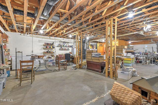 15813 Black Hollow Road, Abingdon, VA 24210