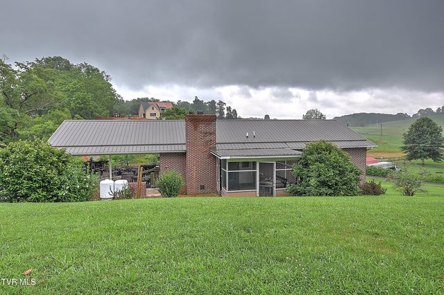 15813 Black Hollow Road, Abingdon, VA 24210