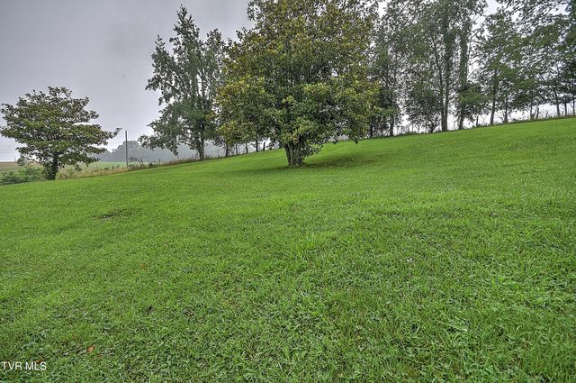 15813 Black Hollow Road, Abingdon, VA 24210