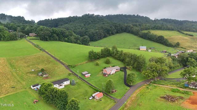 15813 Black Hollow Road, Abingdon, VA 24210