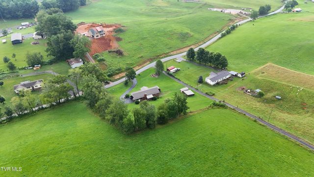 15813 Black Hollow Road, Abingdon, VA 24210