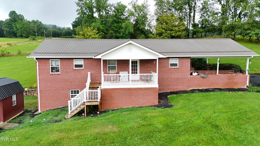 15813 Black Hollow Road, Abingdon, VA 24210