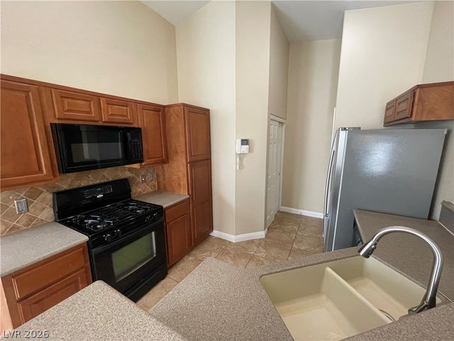 9132 Forest Willow Avenue 101, Las Vegas, NV 89149