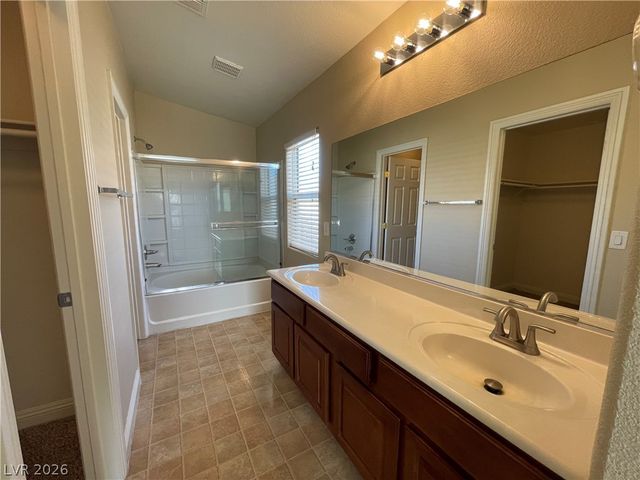 9132 Forest Willow Avenue 101, Las Vegas, NV 89149