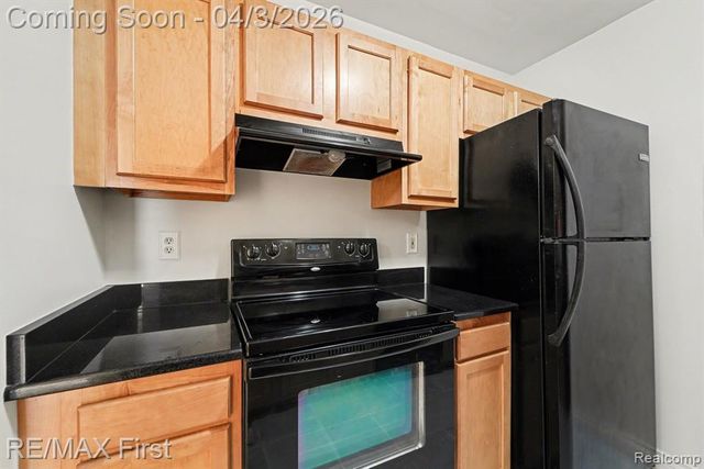 925 Laprairie Street 117, Ferndale, MI 48220