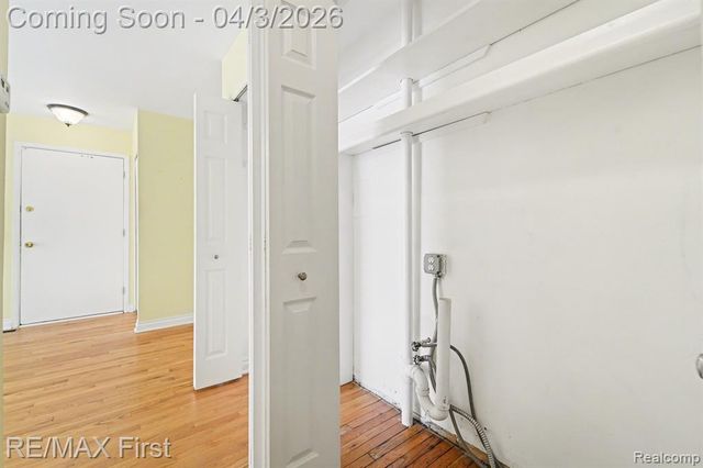 925 Laprairie Street 117, Ferndale, MI 48220