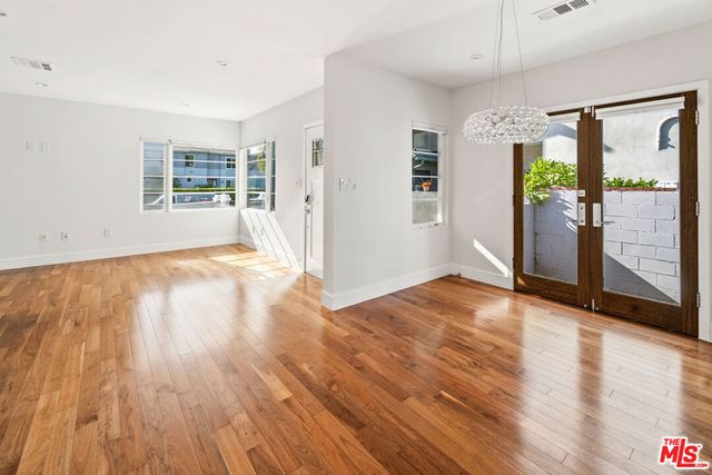 1206 S Burnside Avenue, Los Angeles, CA 90019